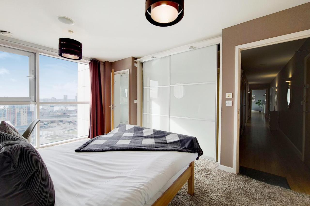 Deluxe Three Bedroom Apartment By London Excel Stays Exteriér fotografie