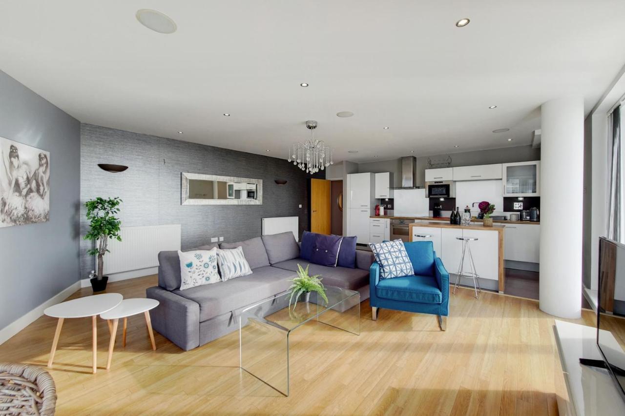 Deluxe Three Bedroom Apartment By London Excel Stays Exteriér fotografie